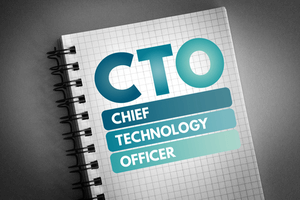 CTO(最高技術責任者)とは？役割/なる方法/CIOとの違い