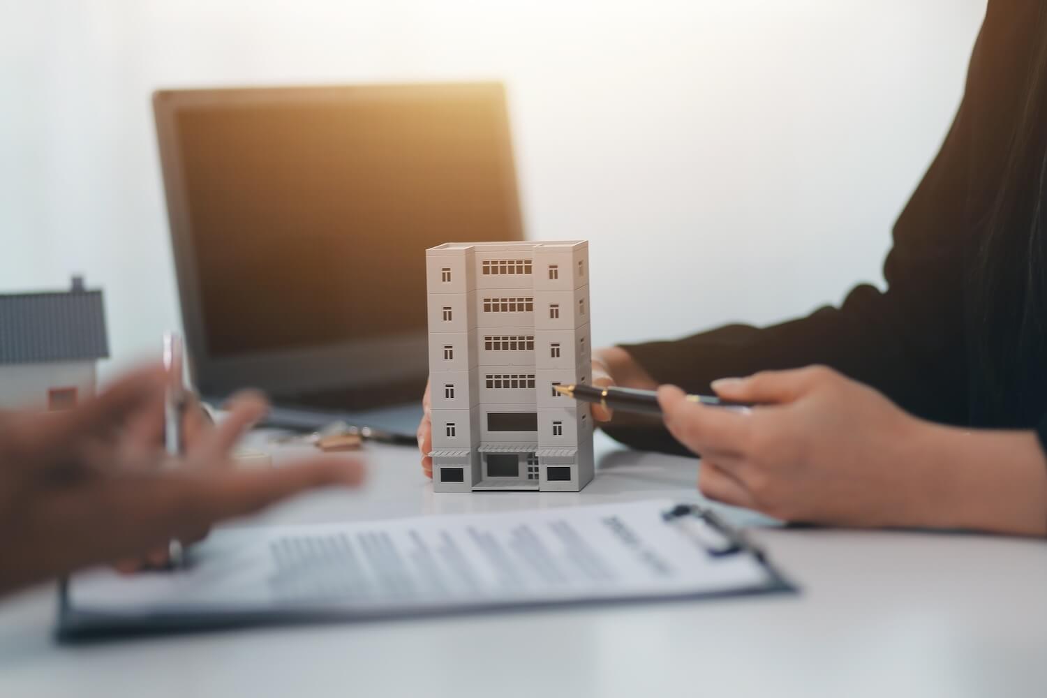 不動産仕入れについて打ち合わせ